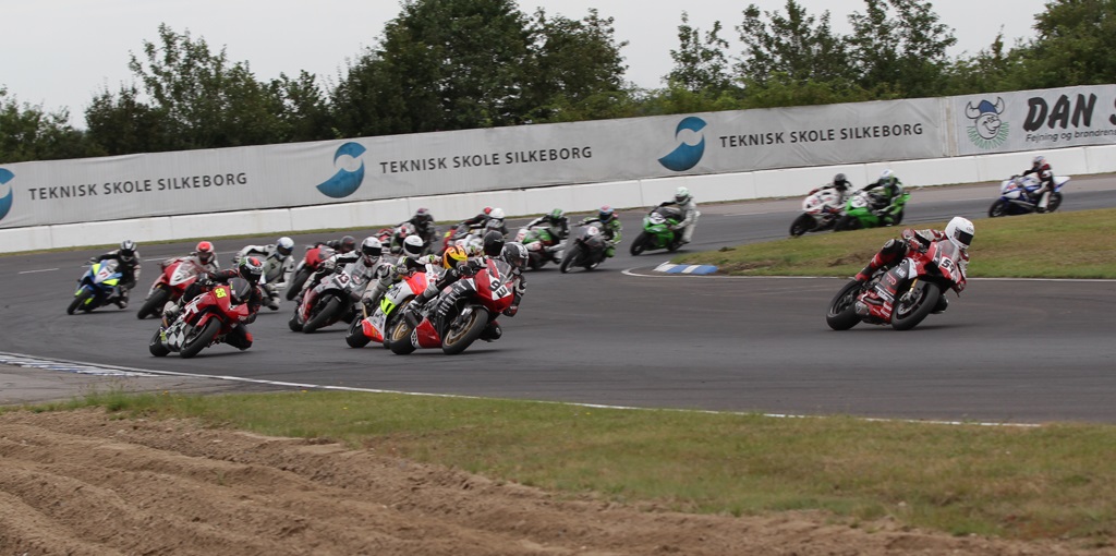 Der bliver rig mulighed for at se de hurtige motorcykler
(Foto: Motorsporten.dk)